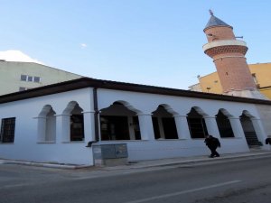 Ömerbey Camii gün sayıyor