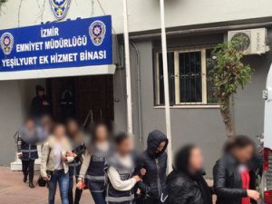 İzmir'de dev fuhuş operasyonu