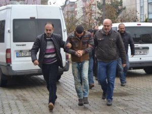 'Valiyim' dedi Milli Eğitim Müdürü'nü dolandırdı