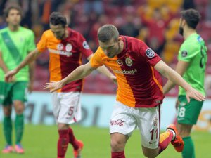 Galatasaray: 3 - Akhisar Belediyespor: 2