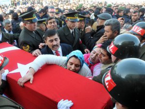 Üç aylık evli şehit, geride iki aylık hamile bir eş bıraktı