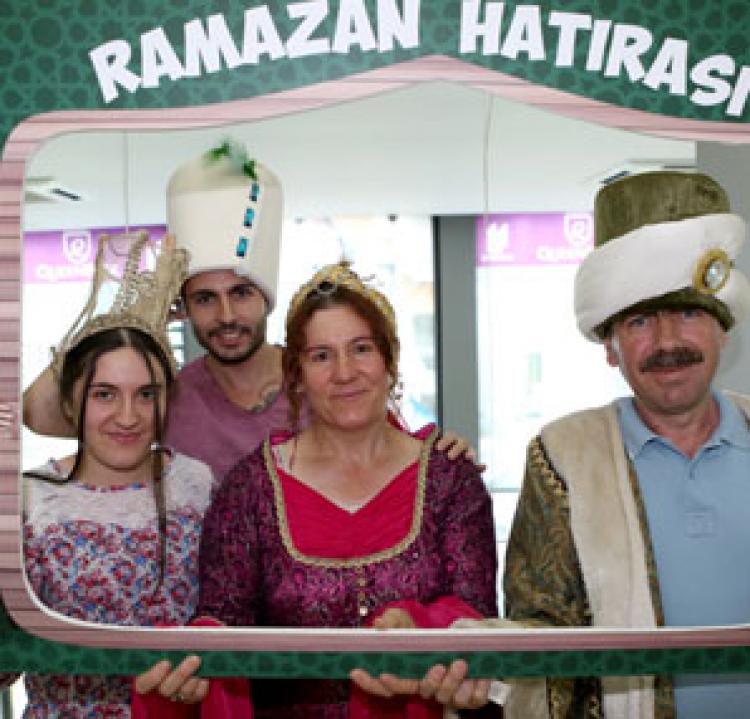 Hürrem ve Kanuni iftar yemeğinde
