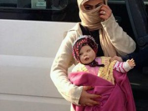 Dilencilerin çocukları oyuncak çıktı