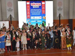 Bursa’da 20 bin öğrenci ödül aldı