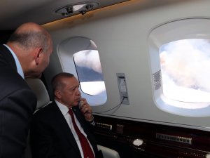 Erdoğan, yangın bölgesini havadan inceledi
