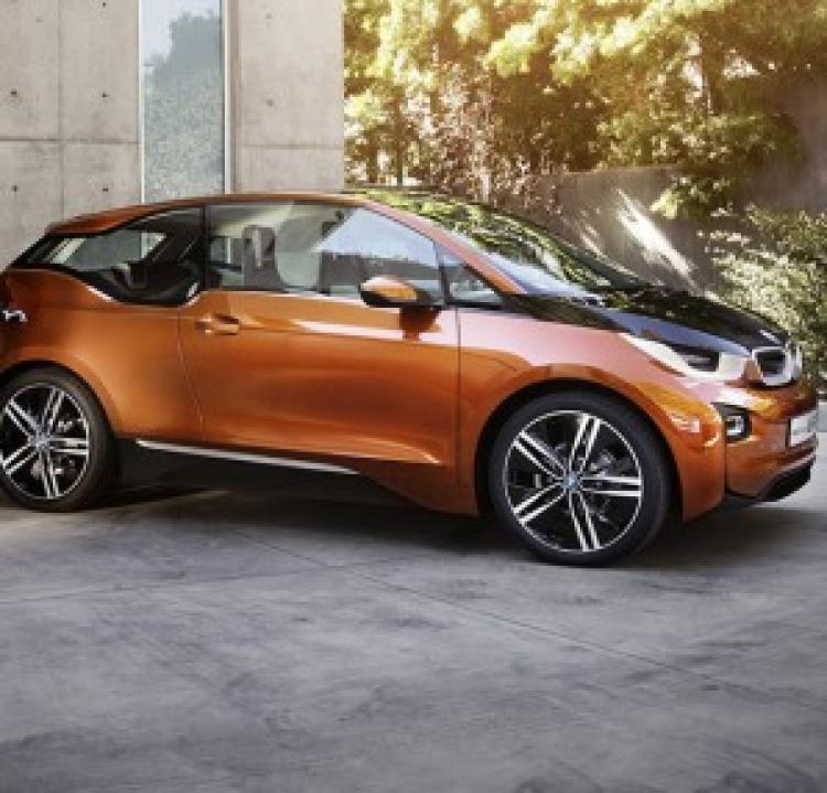 Apple ve BMW’den Dev İş Birliği!