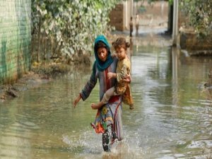 Pakistan'daki sel felaketinde bilanço artıyor