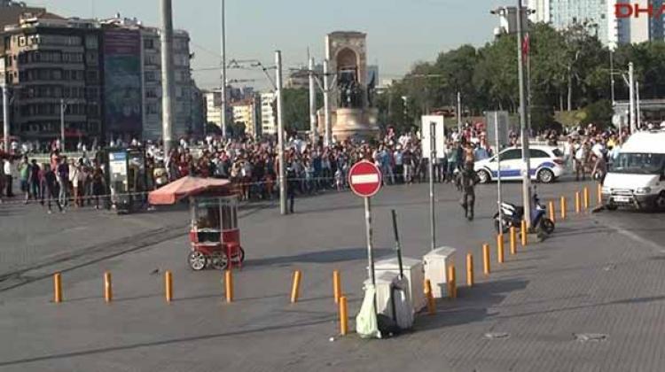 Taksim Meydanı'nda şüpheli çanta alarmı