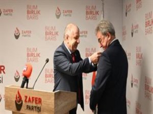 Zafer partisi saflarında 3 yıldız isim