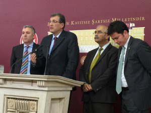 "Hastanelerin inşaatlardan farkı kalmadı"