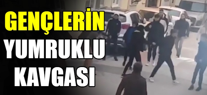 Liselilerin yumruklu kavgası