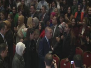 Erdoğan, Kadın Emeği Zirvesi'nde konuştu