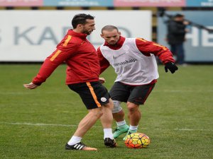 Galatasaray'da Torku Konyaspor maçı hazırlıkları sürüyor