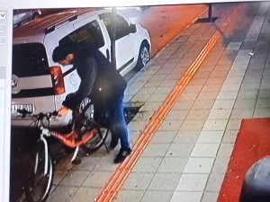 Bisiklet hırsızı kamerada