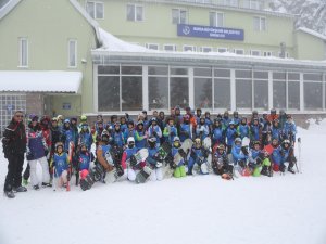 Uludağ'da kayak heyecanı
