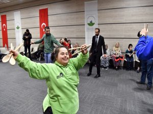 Bursa'da Yaşlılar Haftası unutulmadı