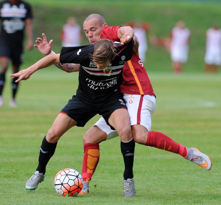 Galatasaray, Fransa'nın Nice takımına 4-0 kaybetti