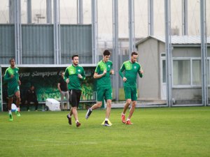 Bursaspor, Fenerbahçe hazırlıklarına başladı