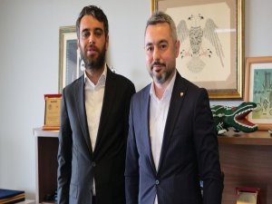 Adanur'dan Bursaspor'a bağış