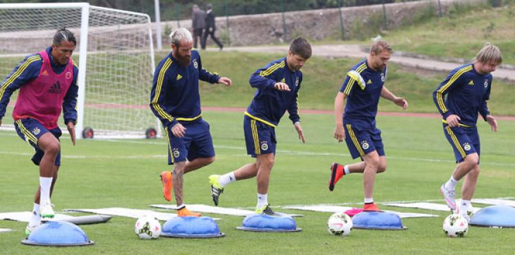 Fenerbahçe'de yabancı sıkıntısı!