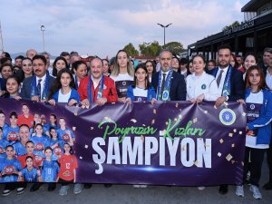 Mudanya’da şampiyonluk kutlaması