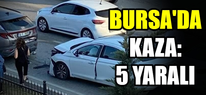 Bursa'da 2 otomobil çarpıştı