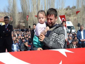 Babaya son bakış
