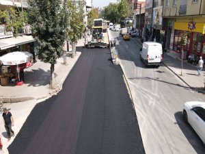 Bursa'da asfalt çalışmaları sürüyor