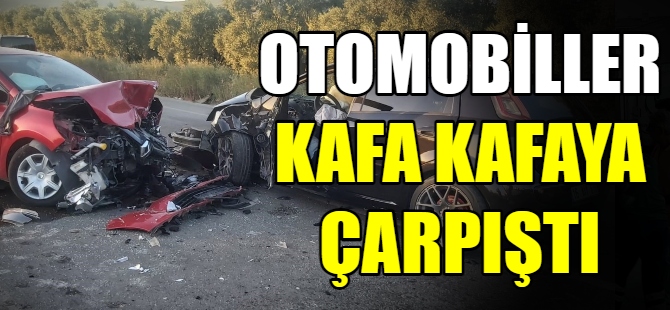 Otomobiller kafa kafaya çarpıştı