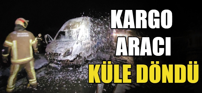 Kargo aracı hurdaya döndü