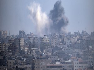 İsrail'den Halep'e saldırı