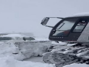 Uludağ'da yoğun kar etkisini gösterdi