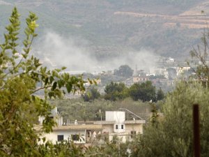 İsrail, Lübnan sınırını vurdu