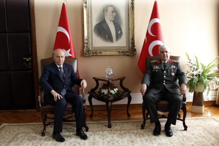 Bahçeli ile Orgeneral Özel görüşmesi başladı