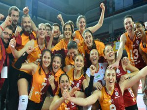 Galatasaray Daikin: 3 - Dinamo Krasnodar: 2