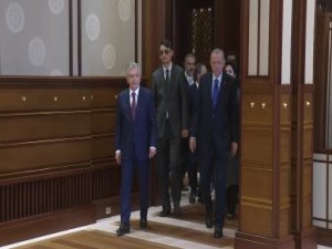 Erdoğan, Mirziyoyev ile bir araya geldi