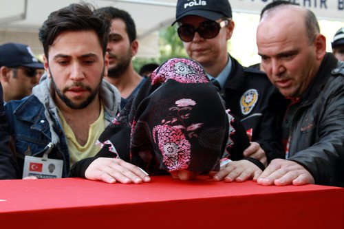 Şehit polis Bursa'da dualarla uğurlandı