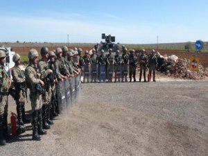 Öcalan'ın köyüne girişe izin verilmedi