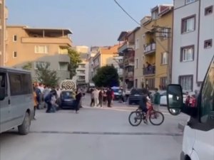 Komşu kavgasını polis ayırdı