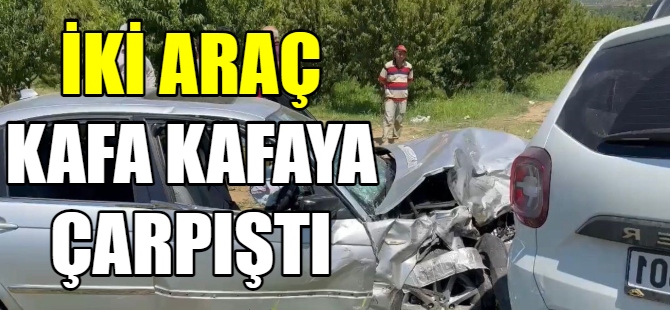 Otomobiller kafa kafaya çarpıştı: 5 yaralı