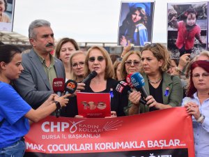 CHP Bursa katledilen kadınlar için meydana indi