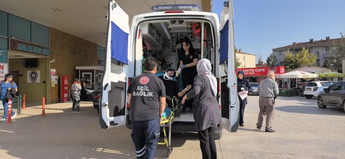 İnegöl'de minibüs kazası: 2 yaralı