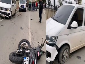 Motosiklet ile minibüs çarpıştı : 1 yaralı