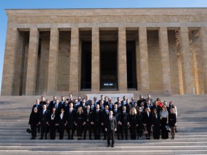 TÜGİAD üyeleri Anıtkabir'i ziyaret etti