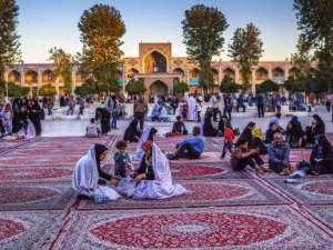 Şiraz’da gezgin, İran’da kadın olmak