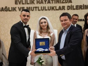 Osmangazi’de 1 yılda 6 bin 636 nikah kıyıldı