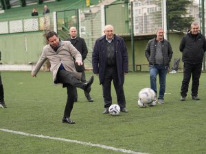 Başkan Aydın’dan Hüdavendigar Dikkaldırım Osmangazi SK’ya ziyaret