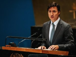 Kanada Başbakanı Justin Trudeau istifa edeceğini açıkladı