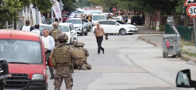 Eski polis sevgilisini boğazından bıçakladı! İlk vukuatı değilmiş!