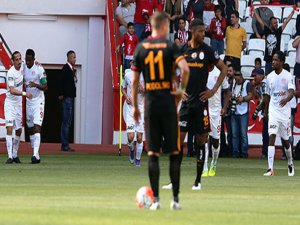 Galatasaray bir darbe daha aldı